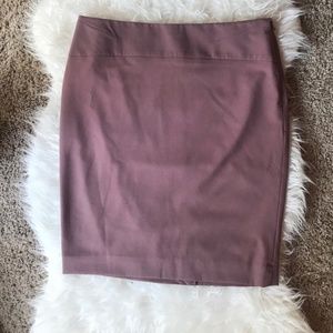 Limited Mauve Colored Pencil Skirt